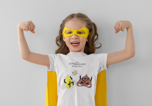 AuchSuperheldenmüssenmal_SabrinaRichard_Tshirt